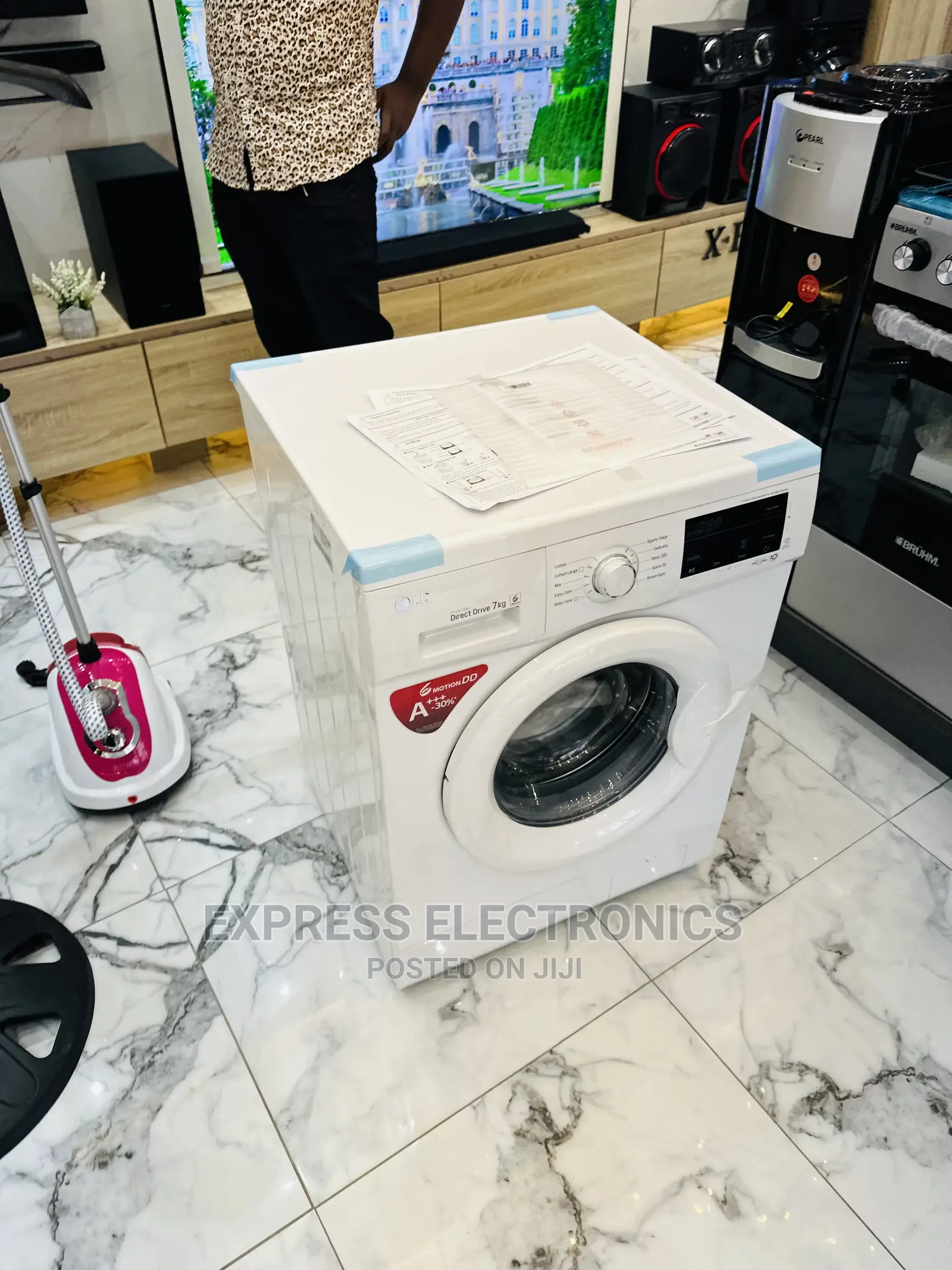 Perfect and Elegant Design FH2J3QDNP0 LG 7kg WM
