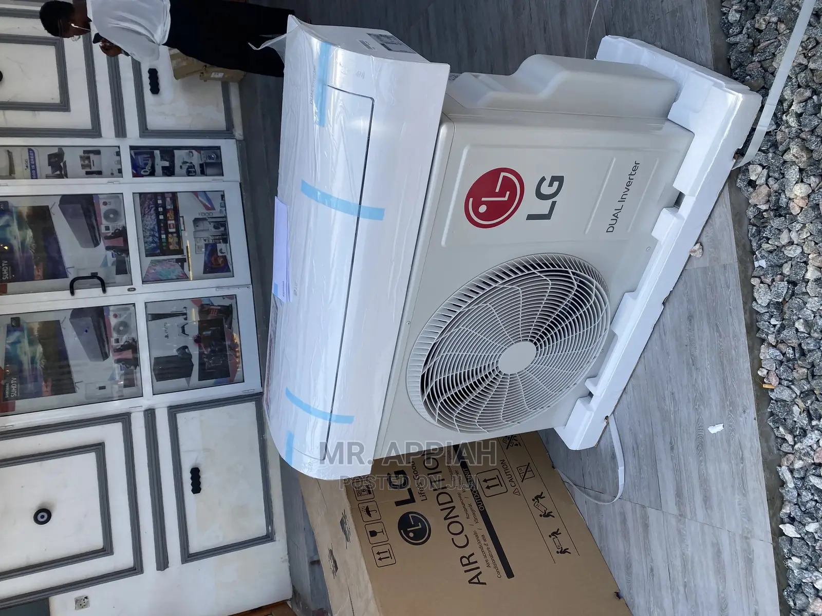 Quality Yet Affordable LG Dual Invertor Air Conditioner(2.5)