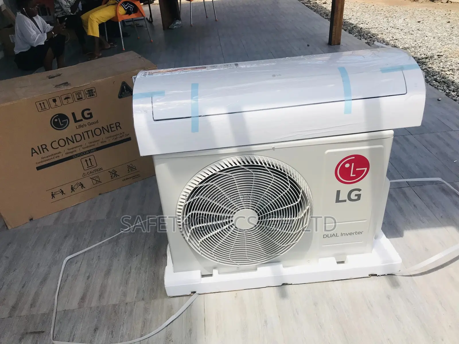 Get Your Affordable LG Dualcool Inverter AC 2.5HP (S4-Q24k2r