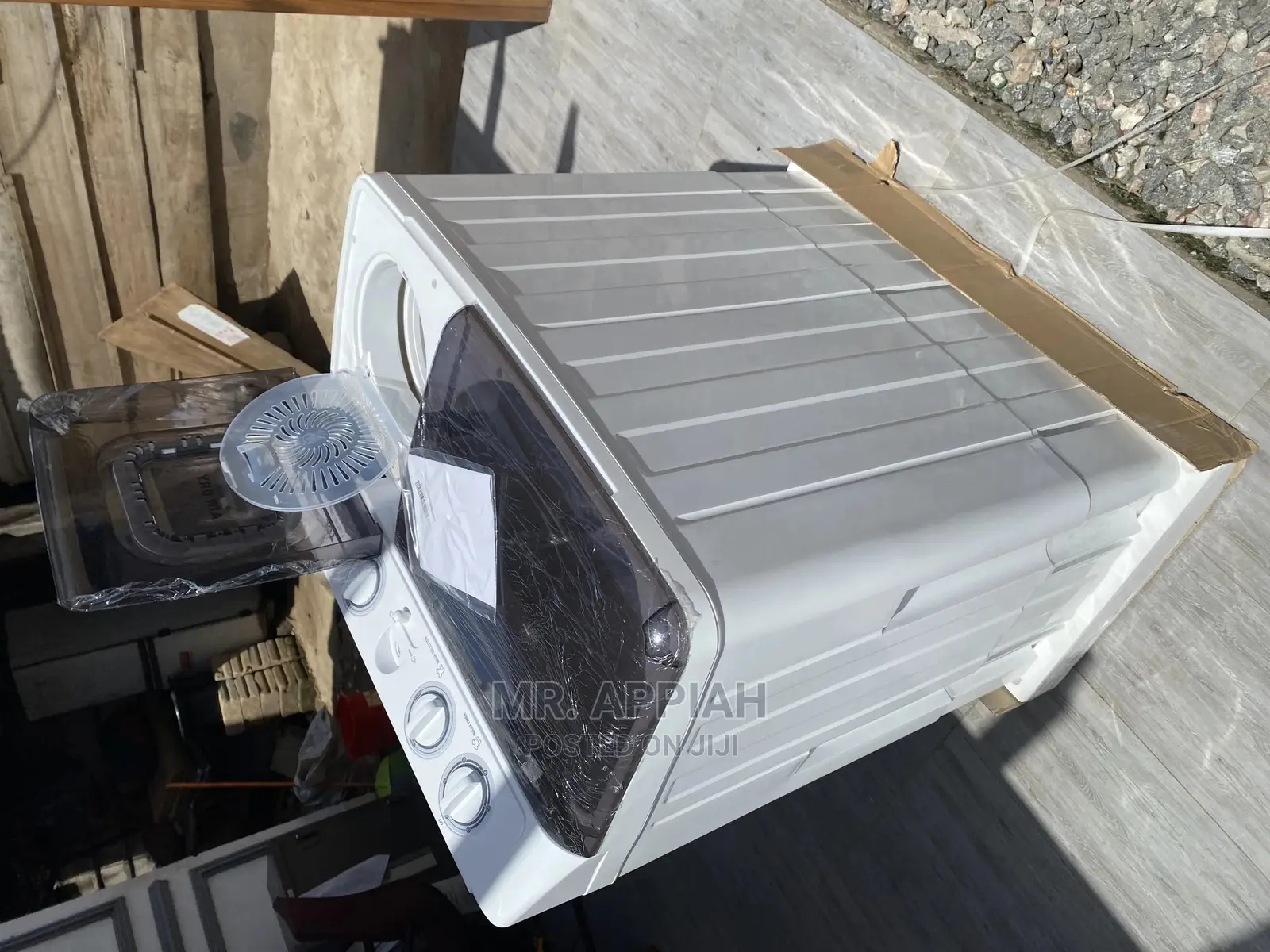 Energy Sufficient Top Load TCL Washing Machine Available10kg