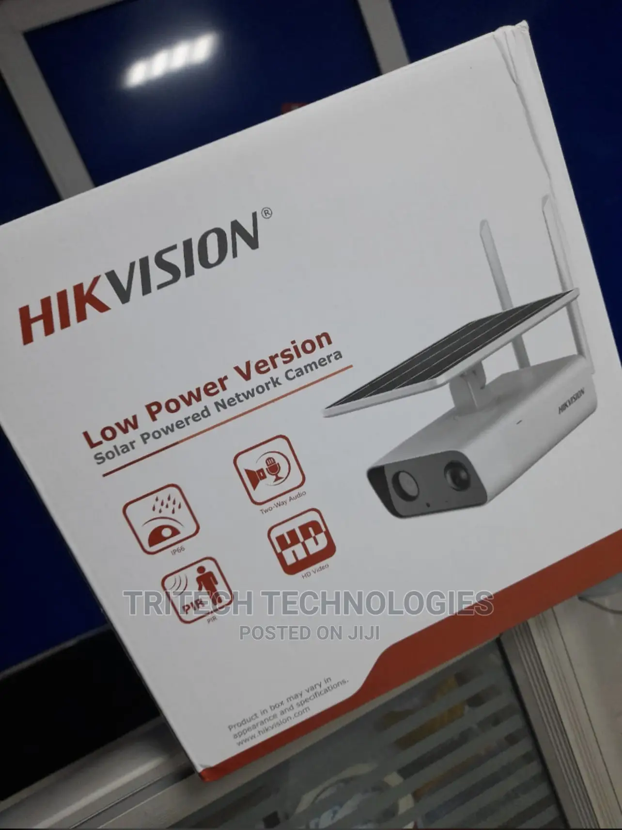 Hikvision 4mp Solar-Powered Security Camera