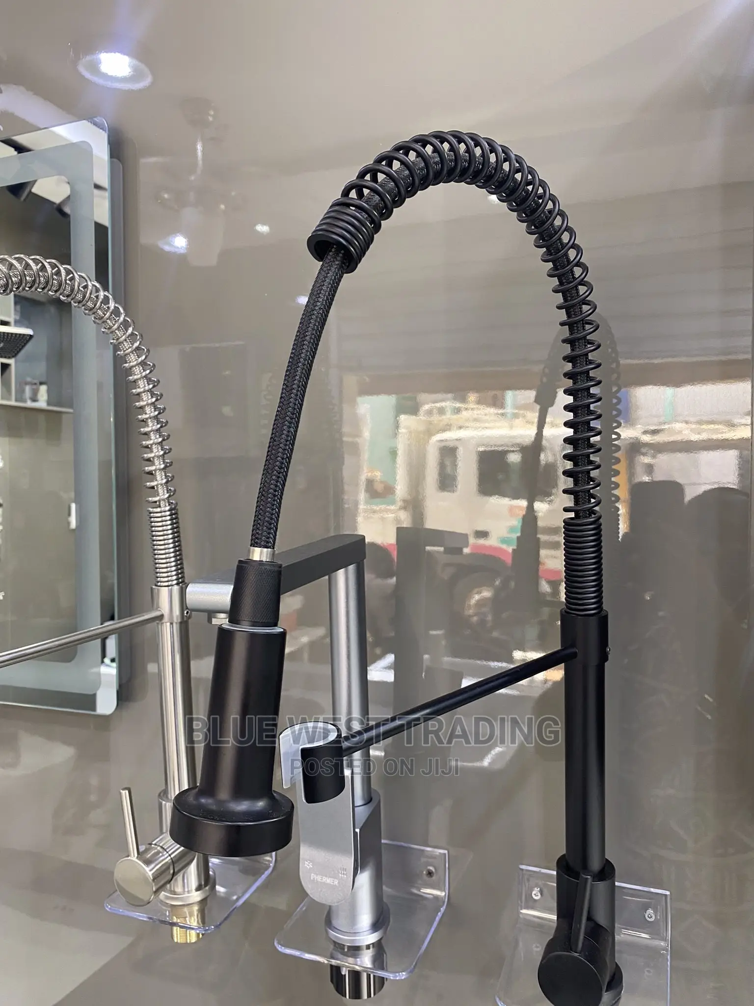 Pull Out Sink Tap - Kitchen Sink Faucet (Black)
