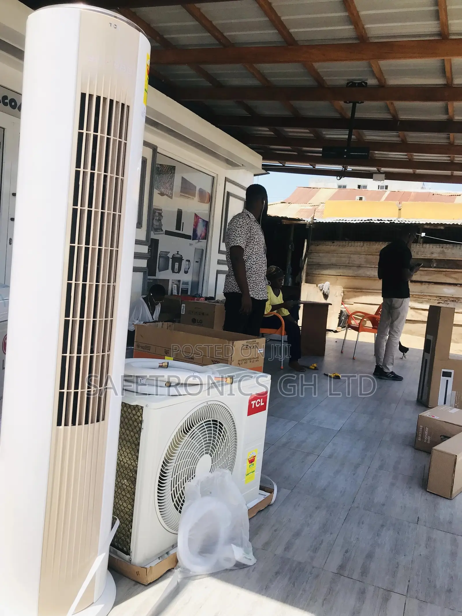 Perfect Standing TCL 2.0 Split Air Conditioner