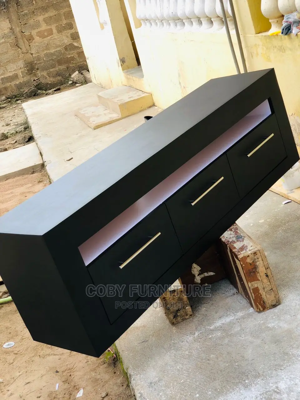 Morden TV Stand