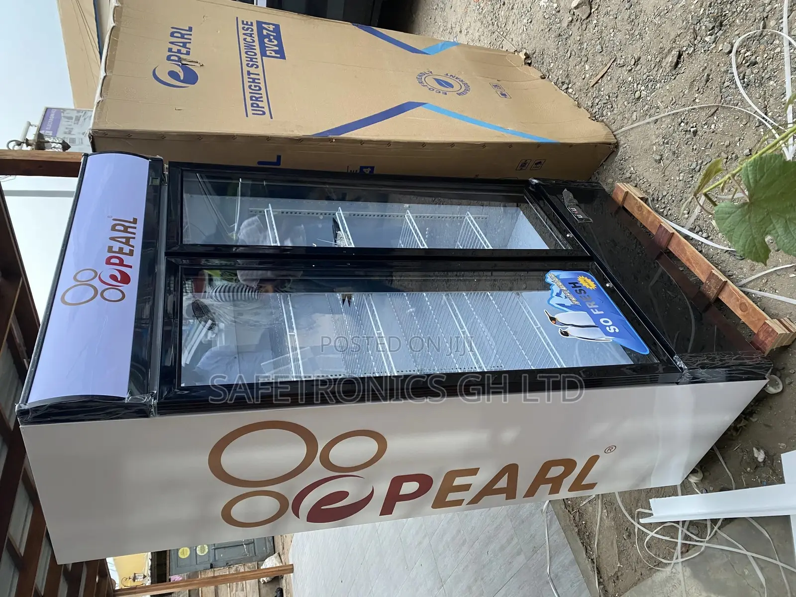 PVC-74 ,568 Litres 2door Pearl Display Fridge