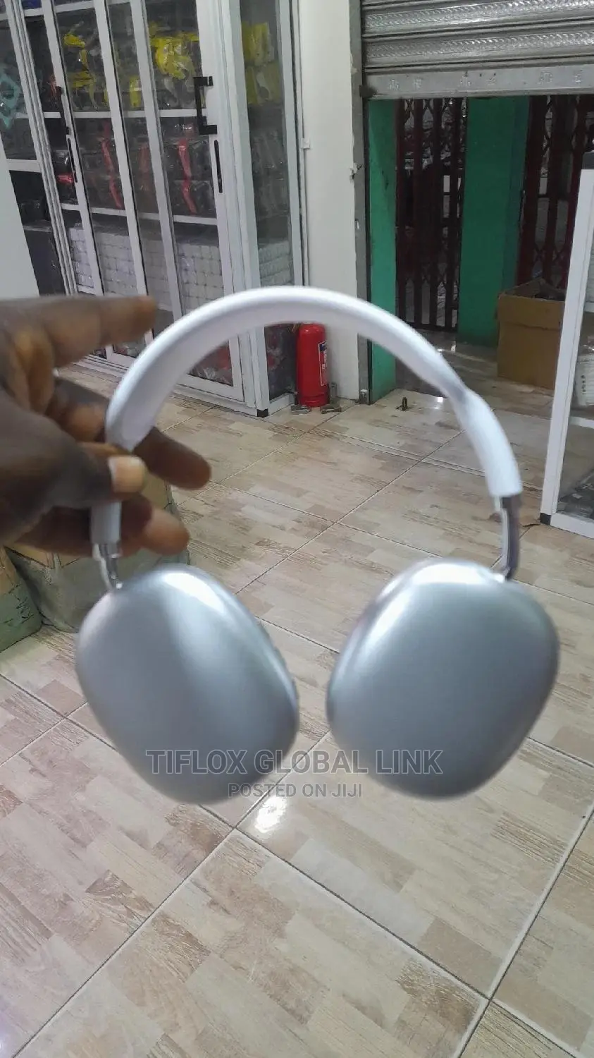 P9 Bluetooth Headset (UK )