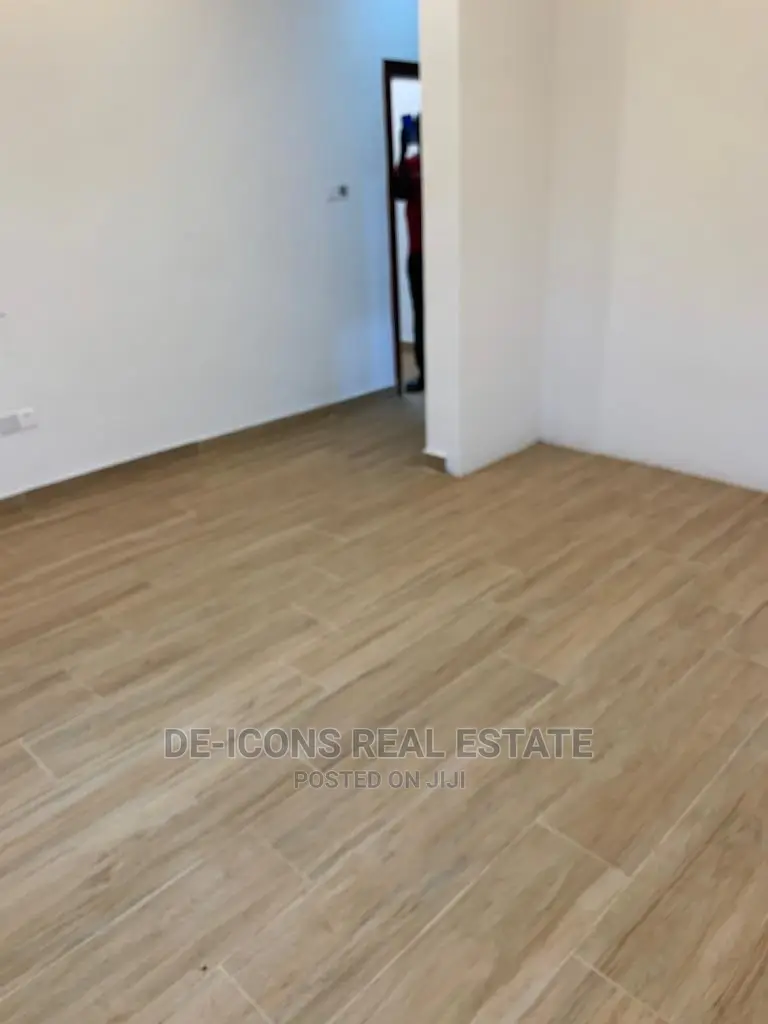4bdrm Duplex in De-Icons Real Estate, Ga South Municipal for Sale