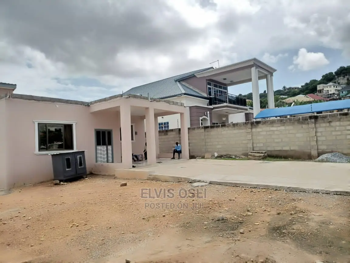 3bdrm House in Weija, New Gbawe for sale