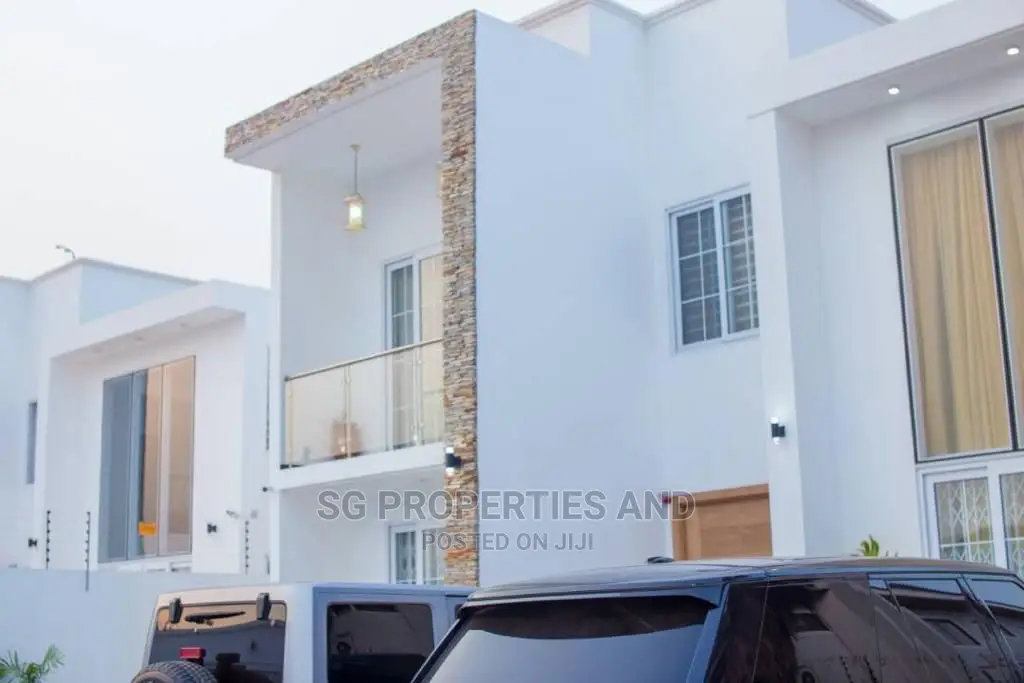 Furnished 4bdrm Mansion in a C Mall, East Legon for Rent