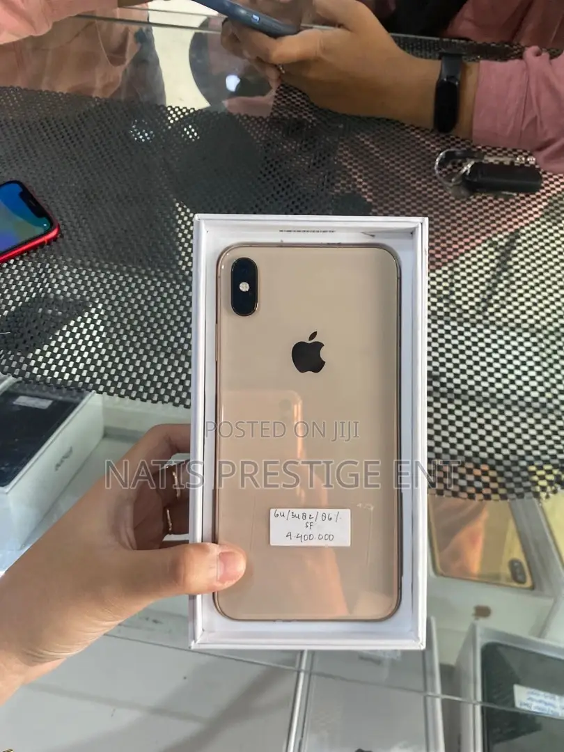 New Apple iPhone XS Max 64 GB Gold