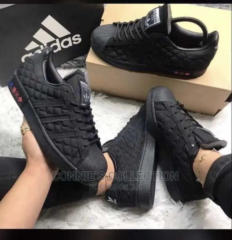Adidas Superstar