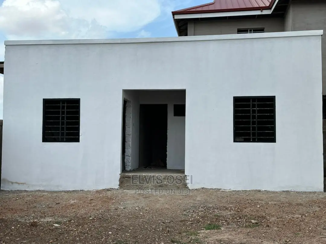 4bdrm House in East Legon for Sale