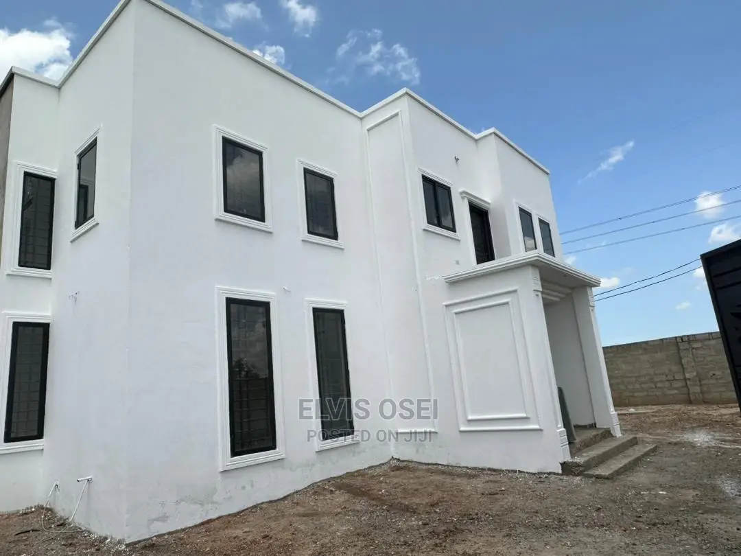 4bdrm House in East Legon for Sale