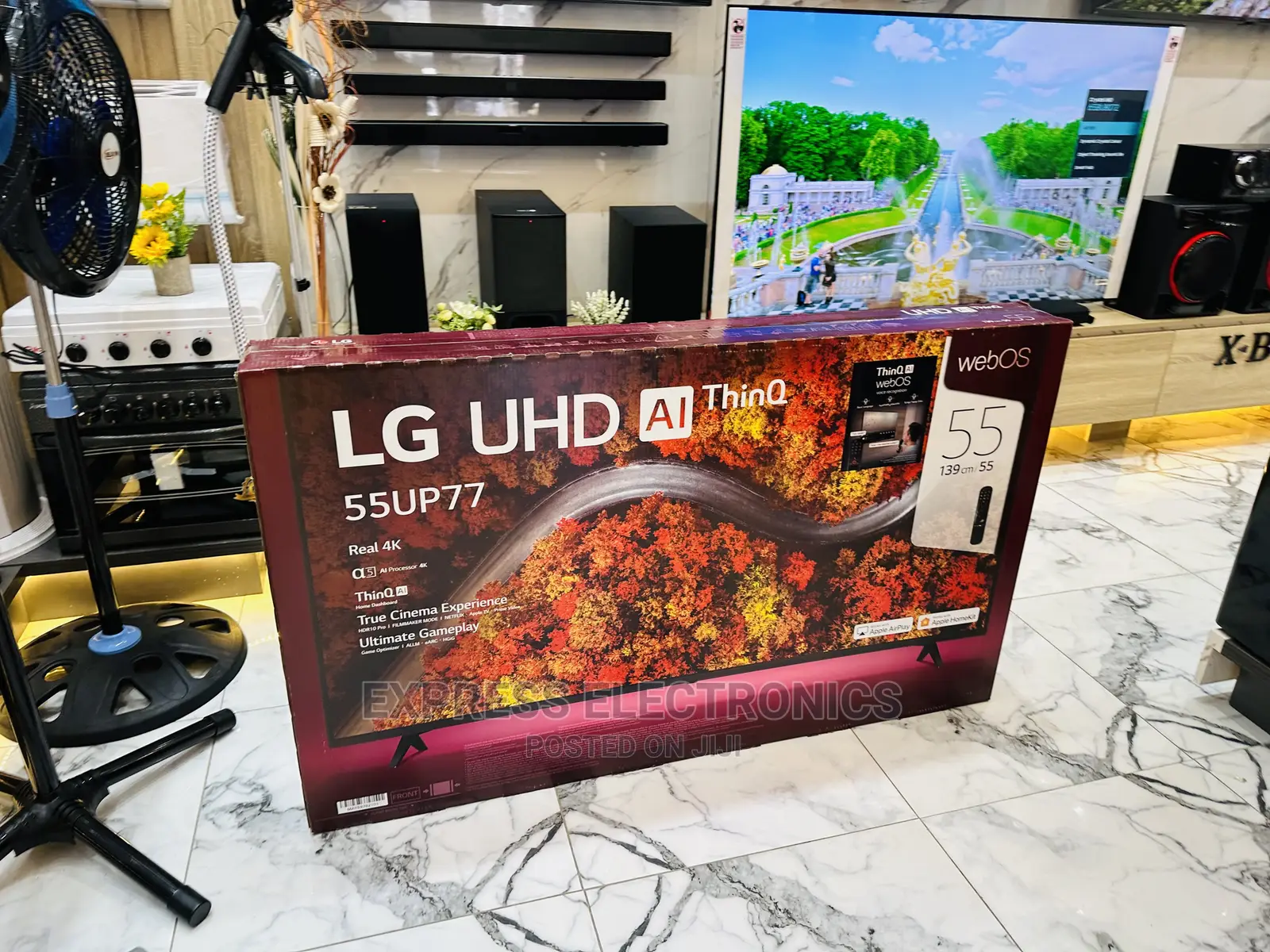 Glossy Black Slim LG TV UHD UP8150 55” Tv
