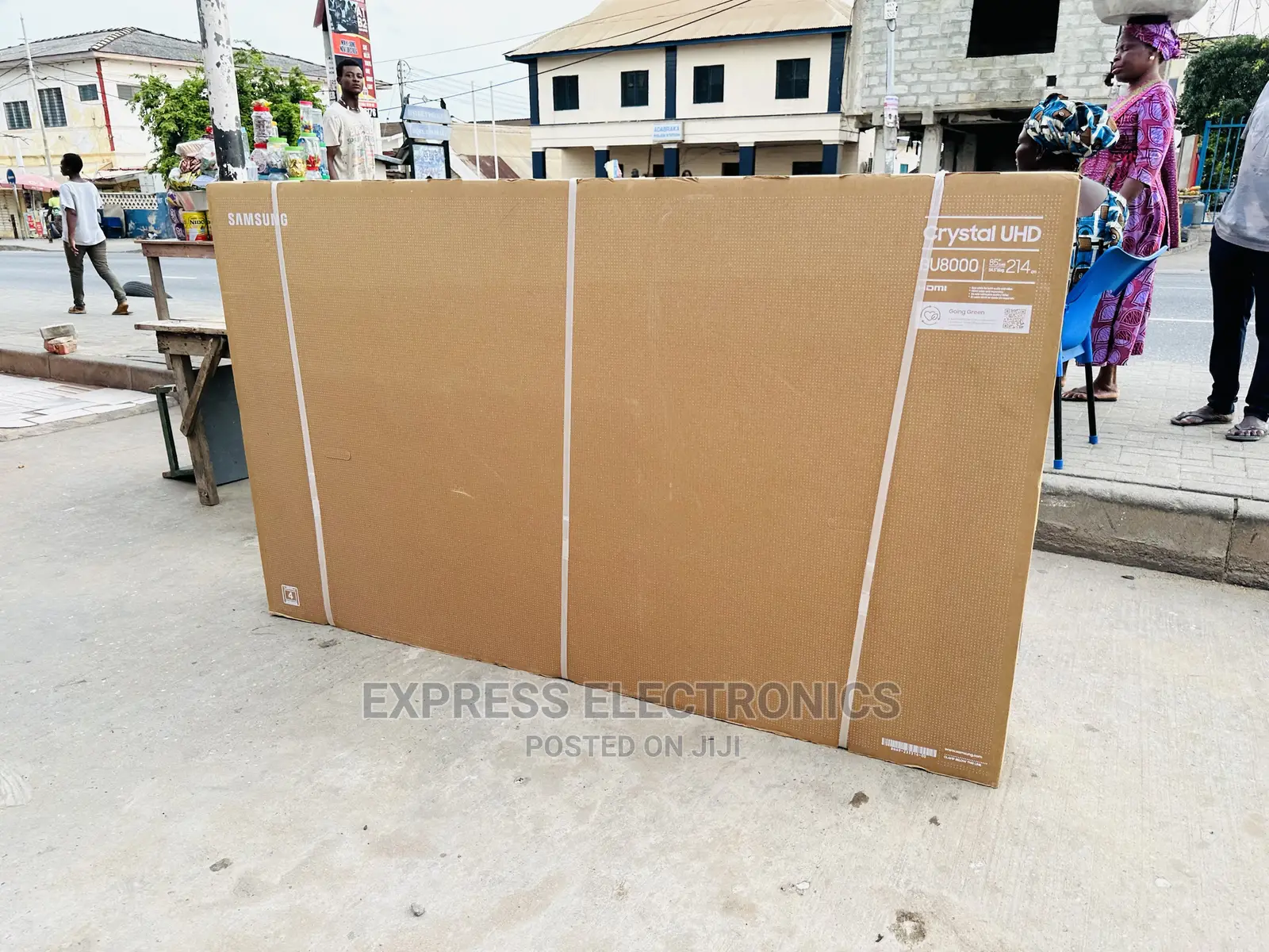 Wide Range Colors Samsung UHD Smart 85”Bu8000 Tv