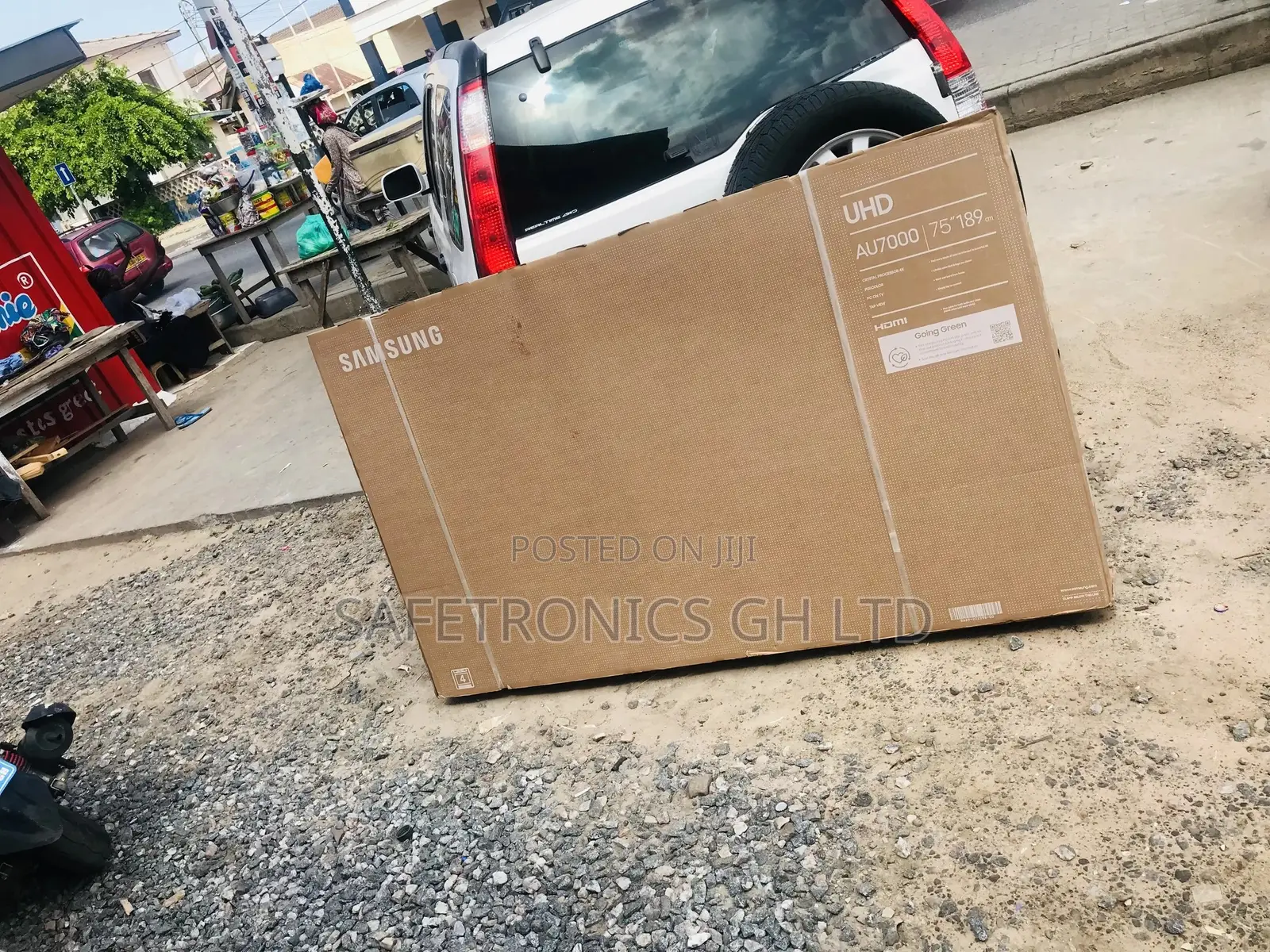 Let Us Entertain You With 75” LED Au70 Samsung Tv