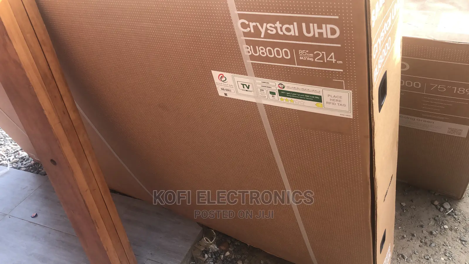 Samsung 85-Inch Class Crystal Uhd Au8000 Series HDR