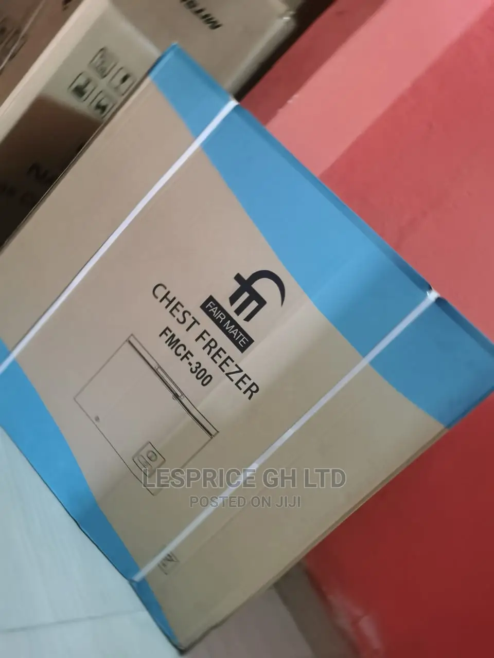Unique Fairmate Chest Freezer 200L