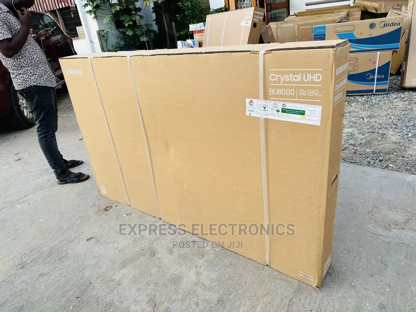 100%Pure UHD Smart Samsung 75”Bu8000 Tv
