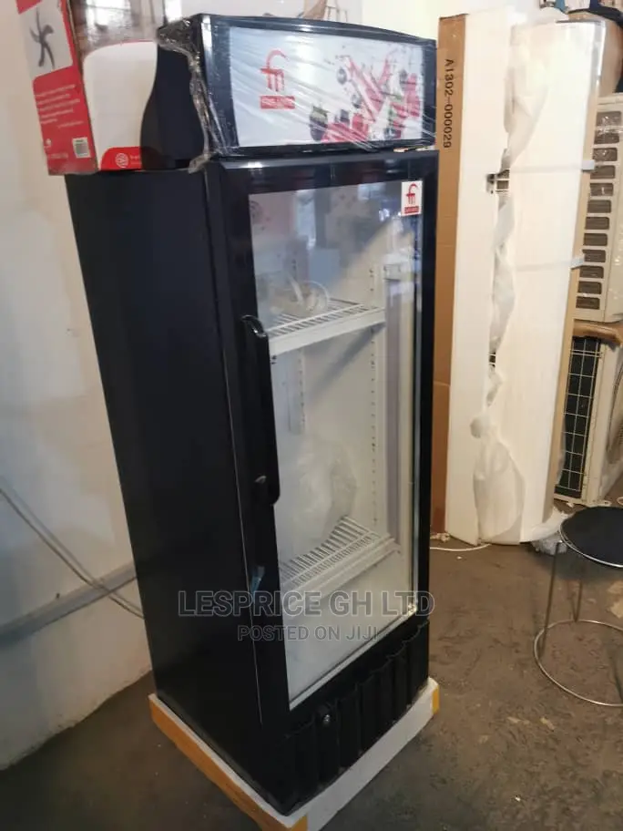 Great Fairmate Display Fridge 190L