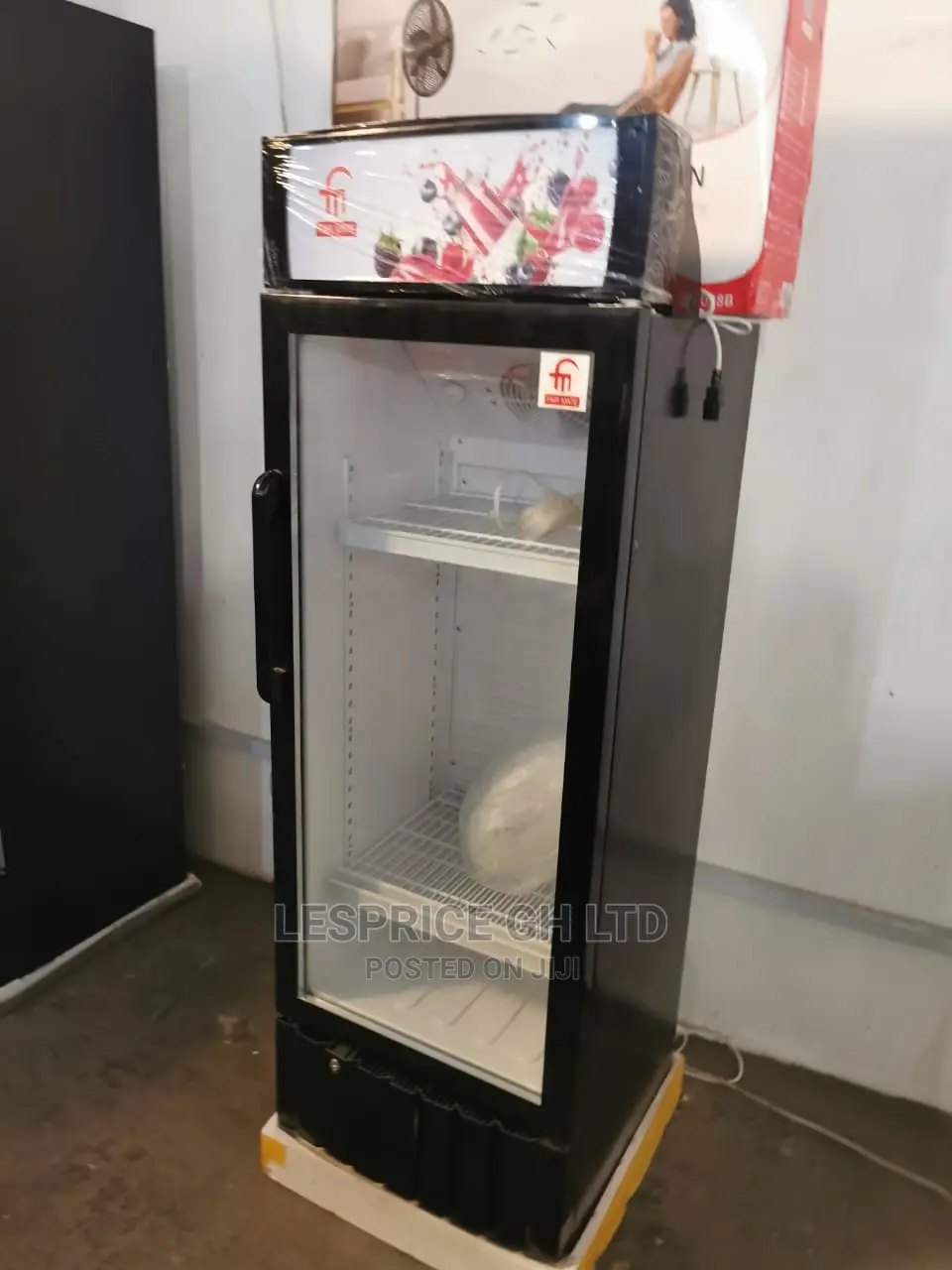 Top Fairmate Display Fridge 190L