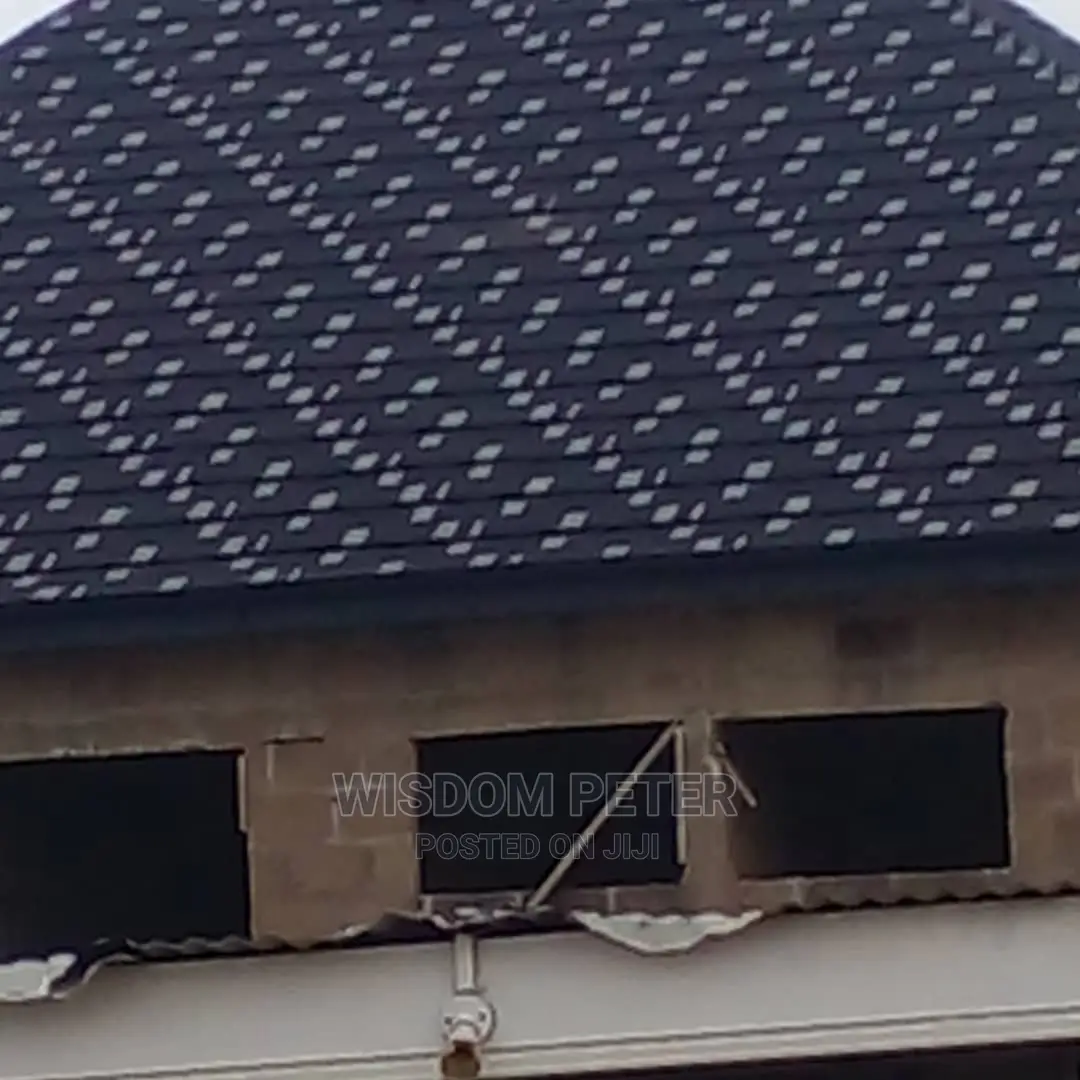 Stone Tilles Roofing Black and White Sheet