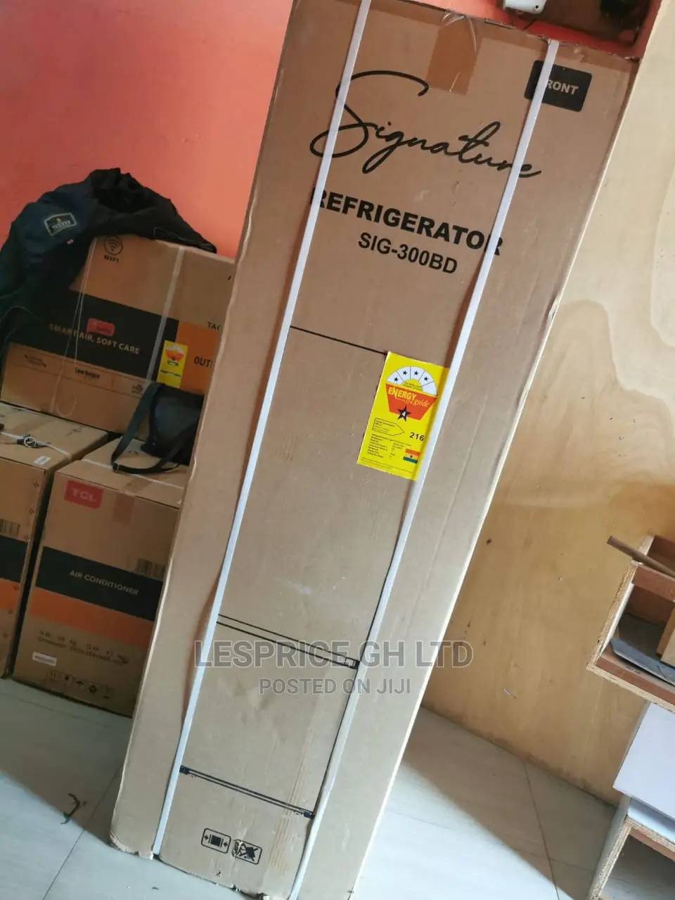 Excellent Signature Refrigerator 273L