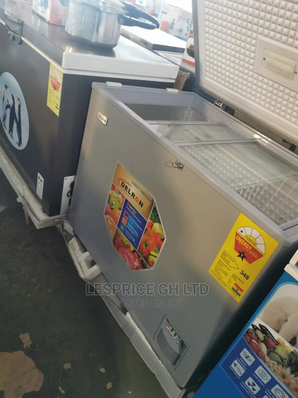 Original Delron Chest Freezer 258L