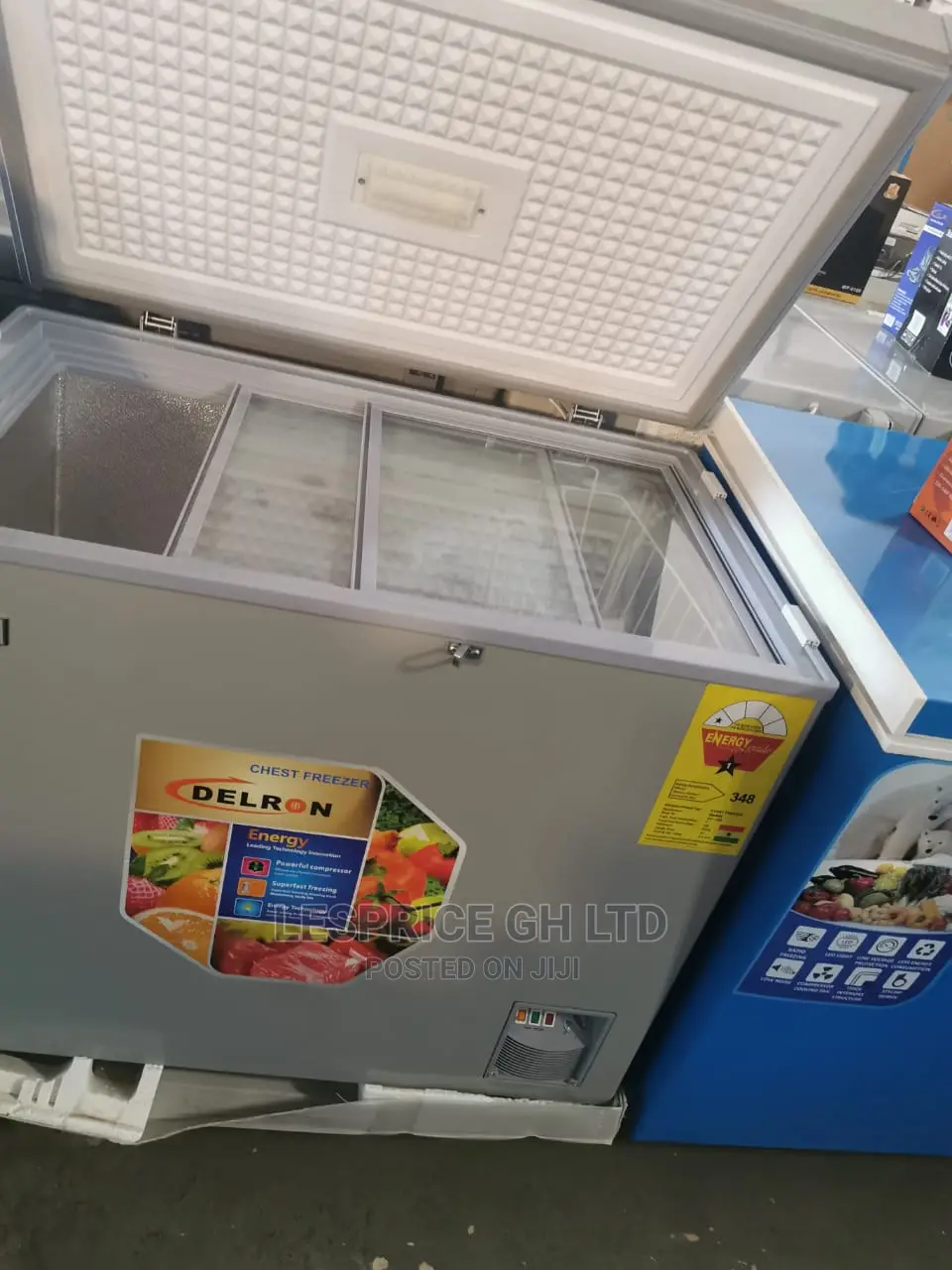 Awesome Delron Chest Freezer 258L
