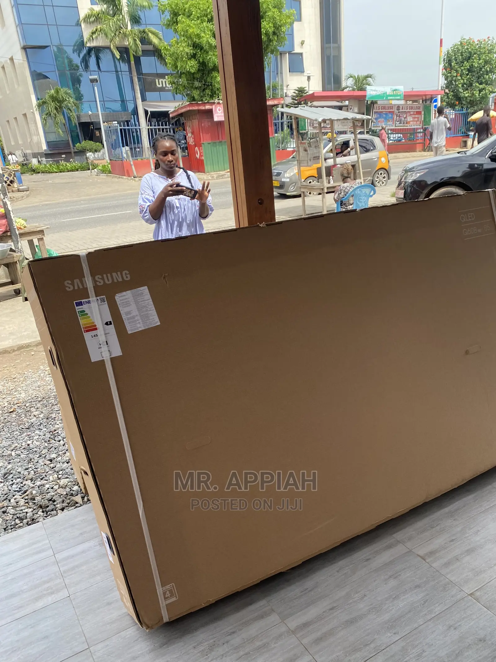 High Quality Samsung 85Q60B QLED Tv + Soundbar at Best Price
