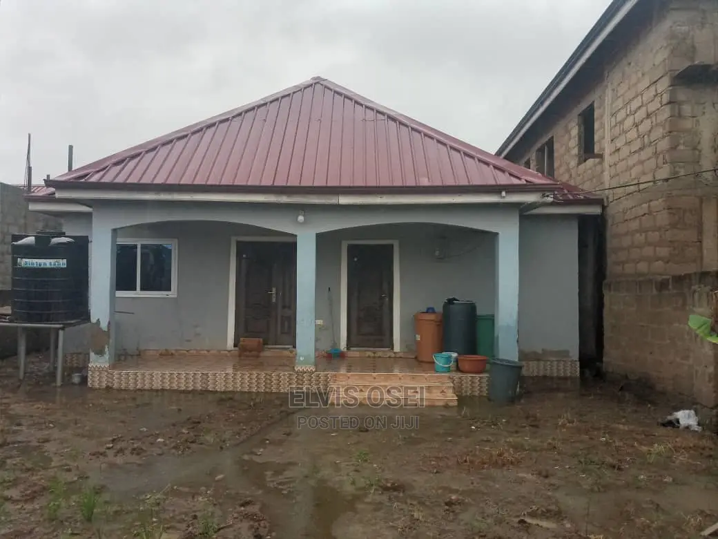 2bdrm House in Cp, CP for sale