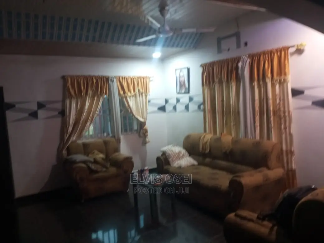 2bdrm House in Cp, CP for sale