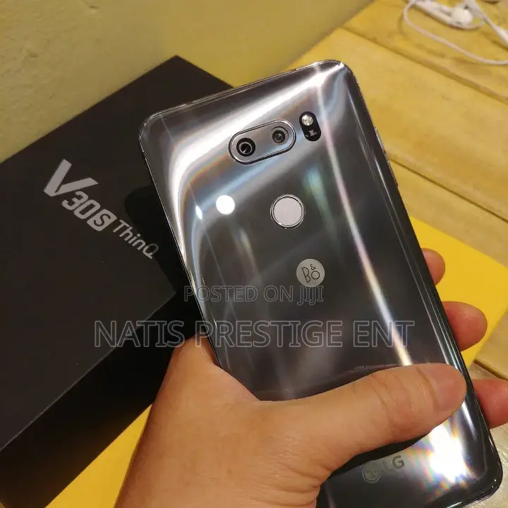 New LG V30 64 GB