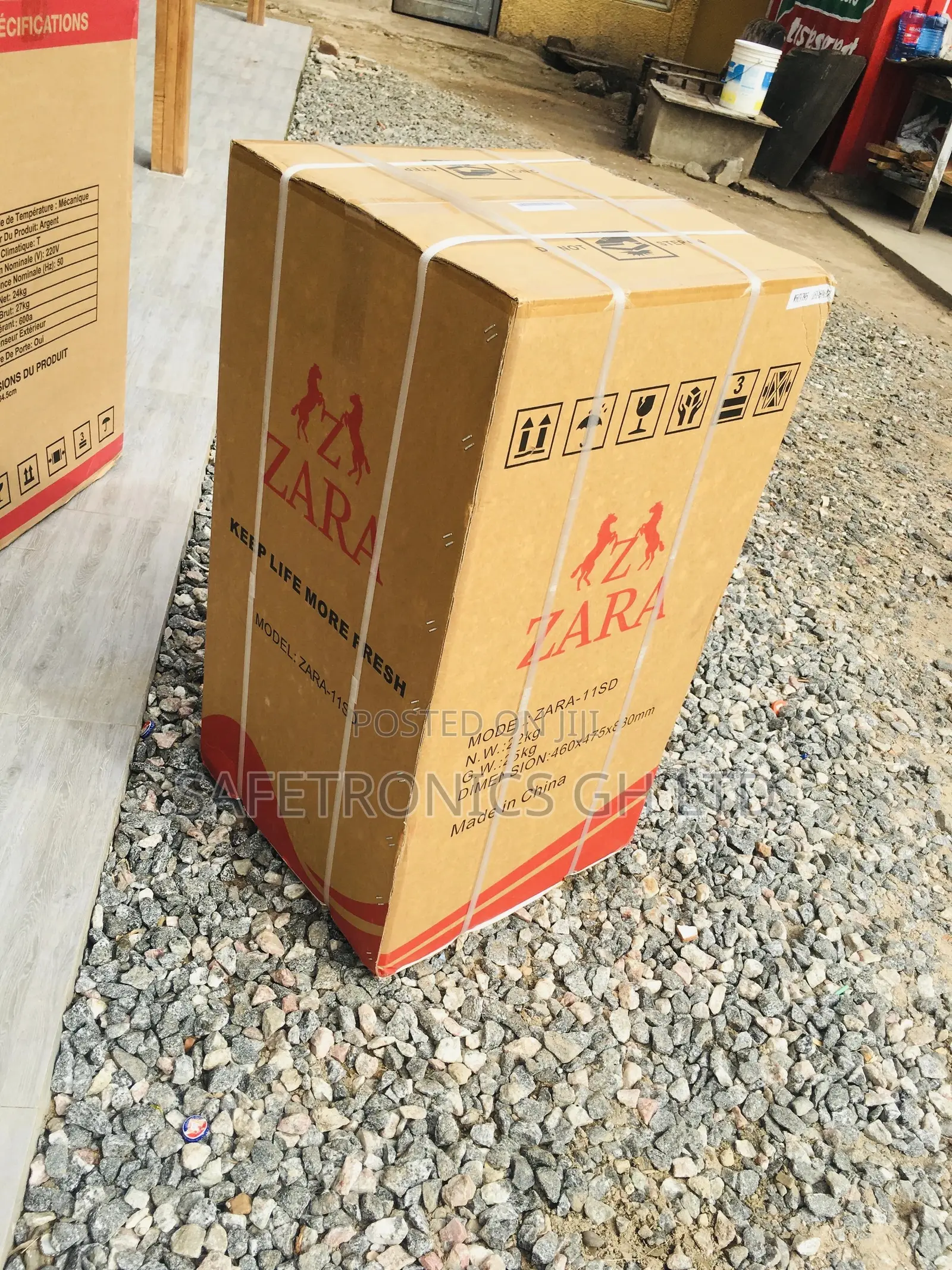 ZARA-11SD 80 Litres Tabletop Refrigerator 