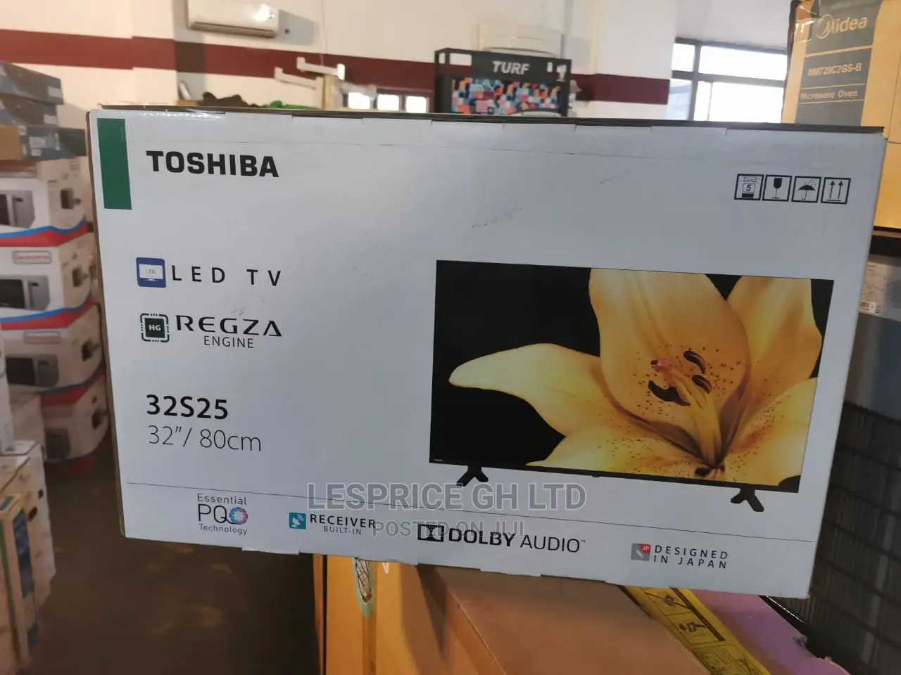 New Toshiba 32 LED Tv