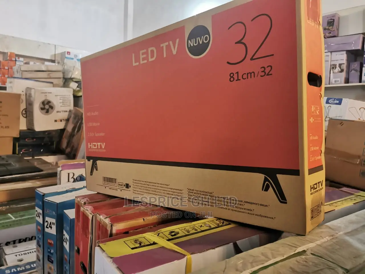 Super Awesome Man Nuvo Smart TV 32