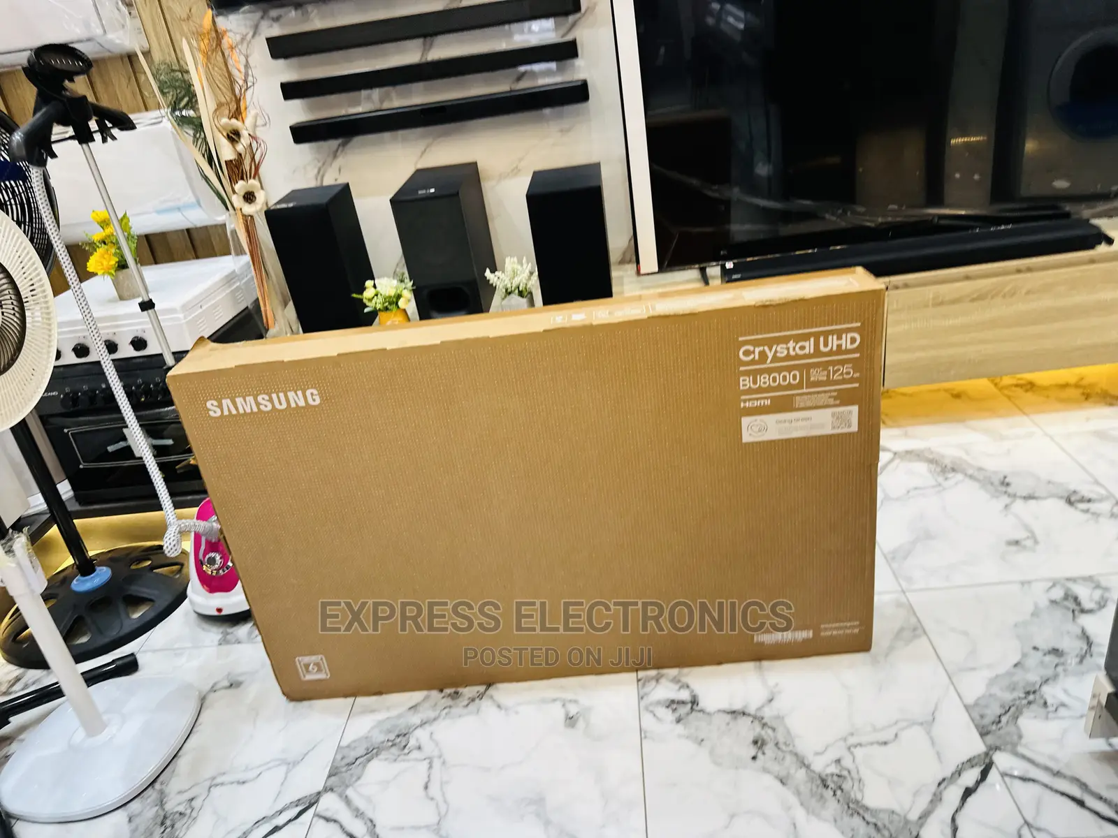 Samsung UHD Smart 50”Bu8000 Glossy Screen