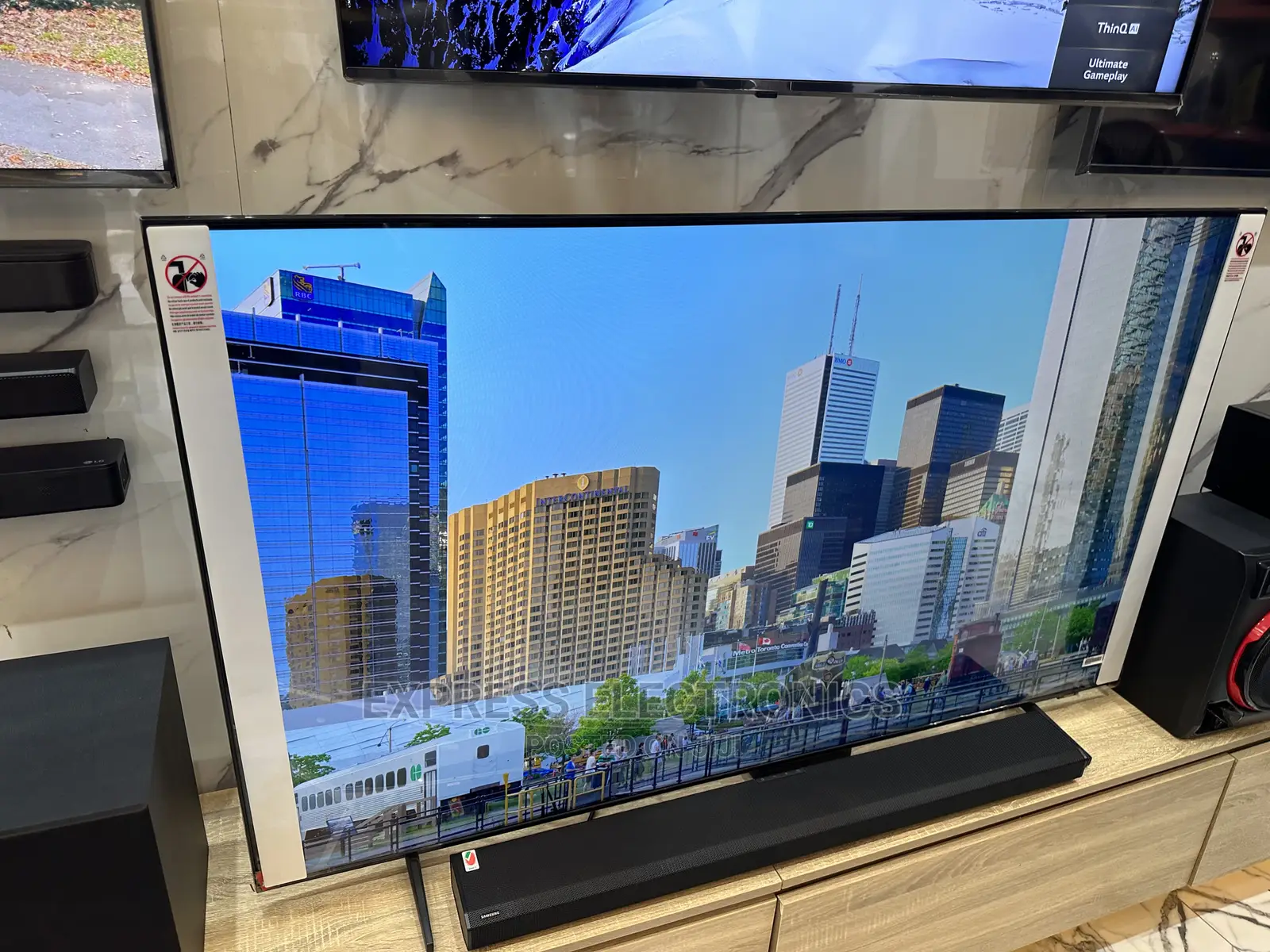 Samsung UHD Bu8072 85”
