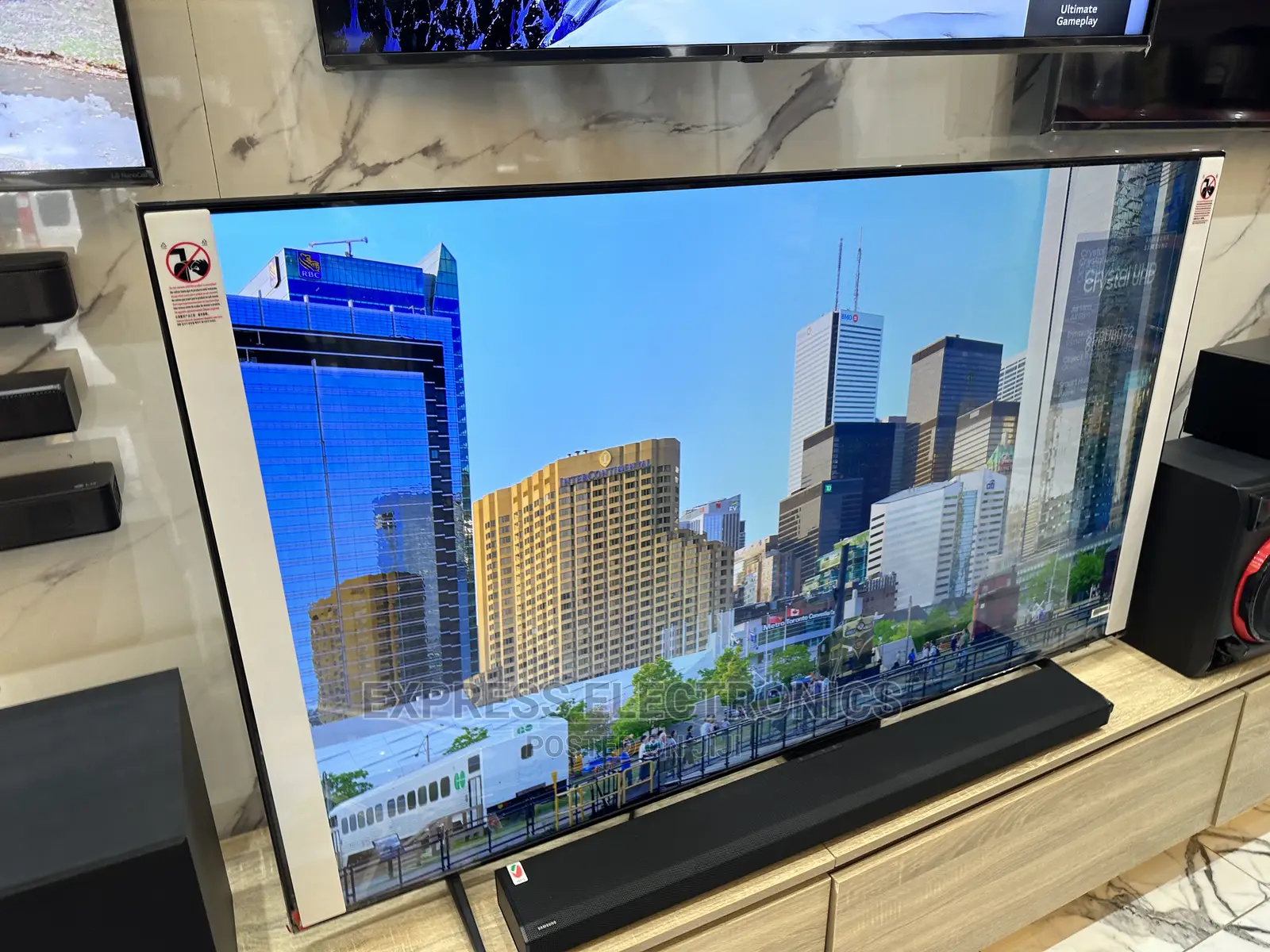 Samsung UHD Bu8072 85”