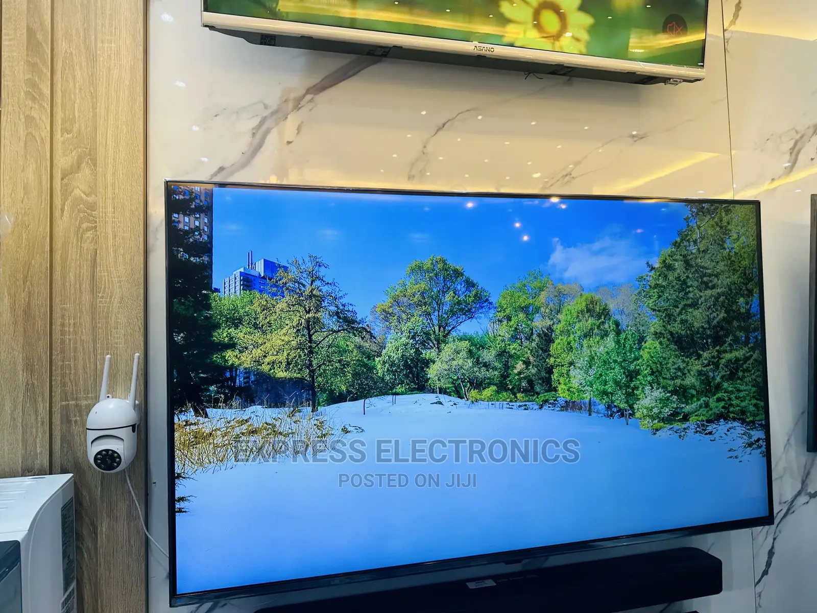Glossy Black Slim LG Tv UHD 75”Nano75 Nanocell