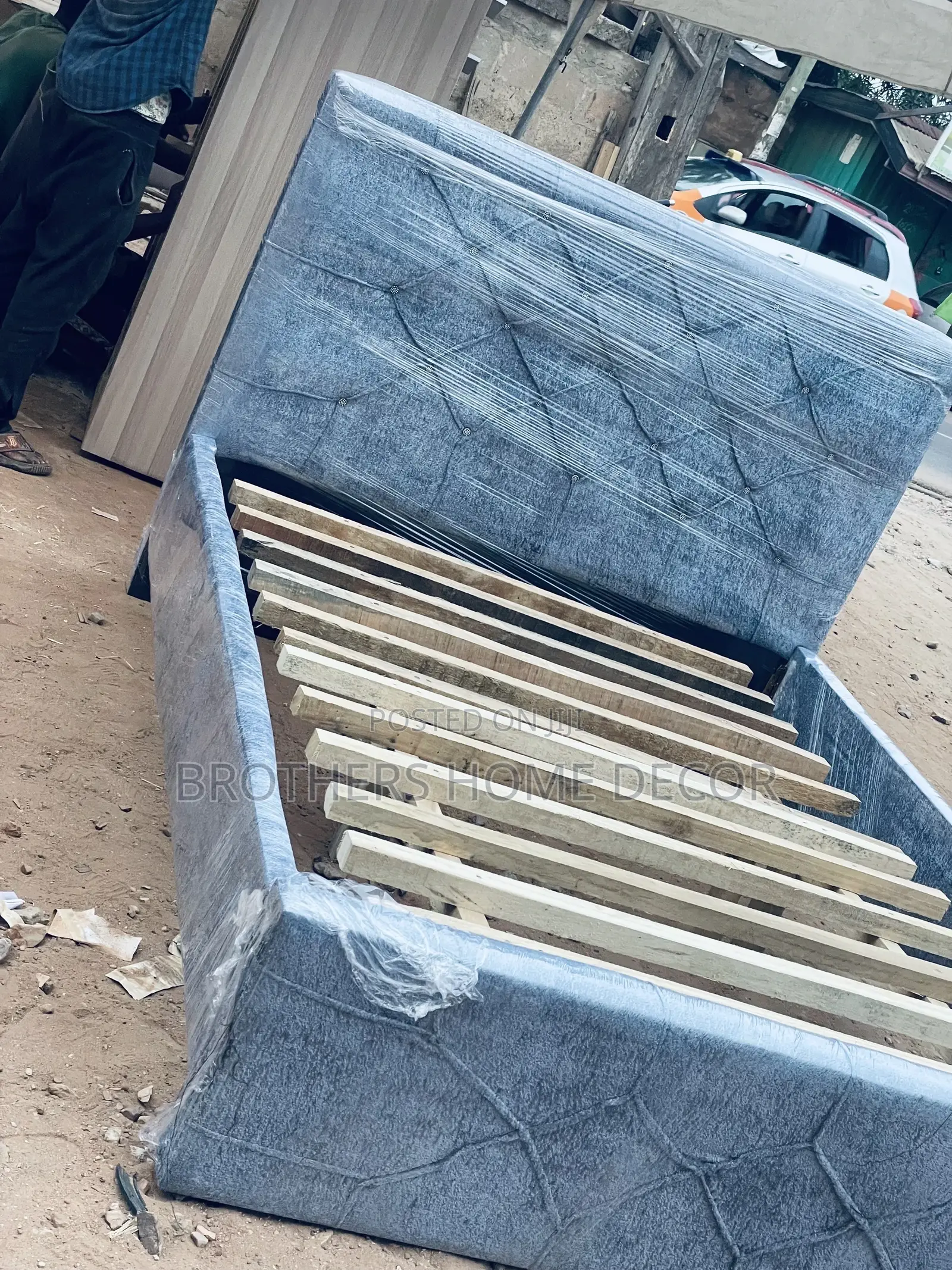 Amazing Double Bedframe 54X75