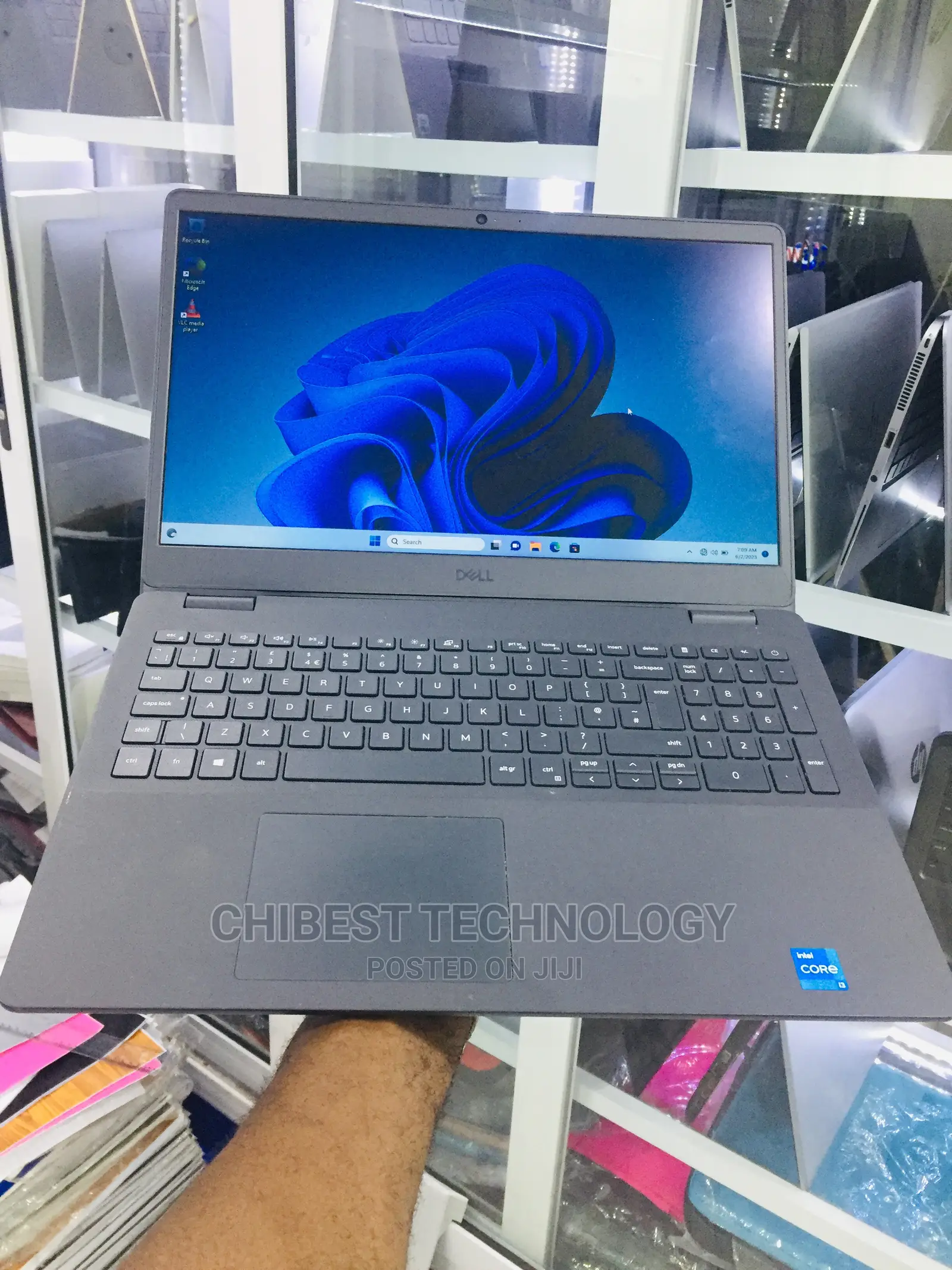 Laptop Dell Vostro 3500 4GB Intel Core I3 HDD 1T