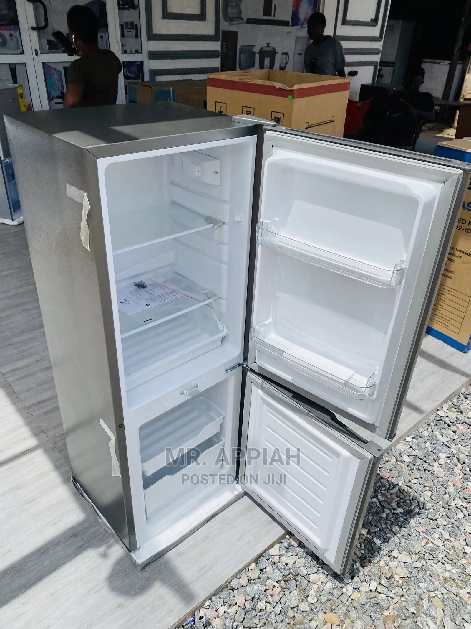 Best Zara 118ltr Refrigerator With Born Freezer 