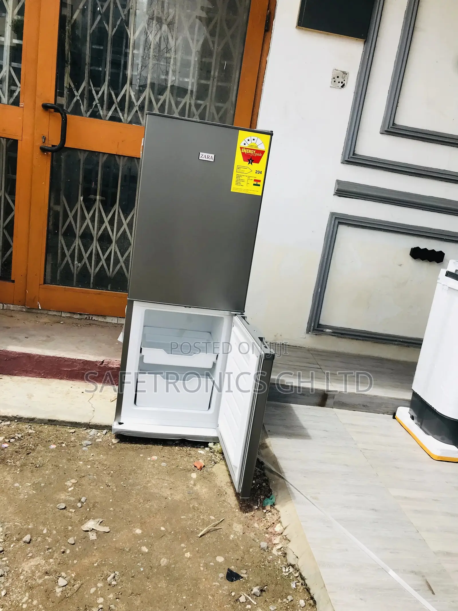 Zara Ice Cube Maker Refrigerator Zara-180bf 118ltrs 