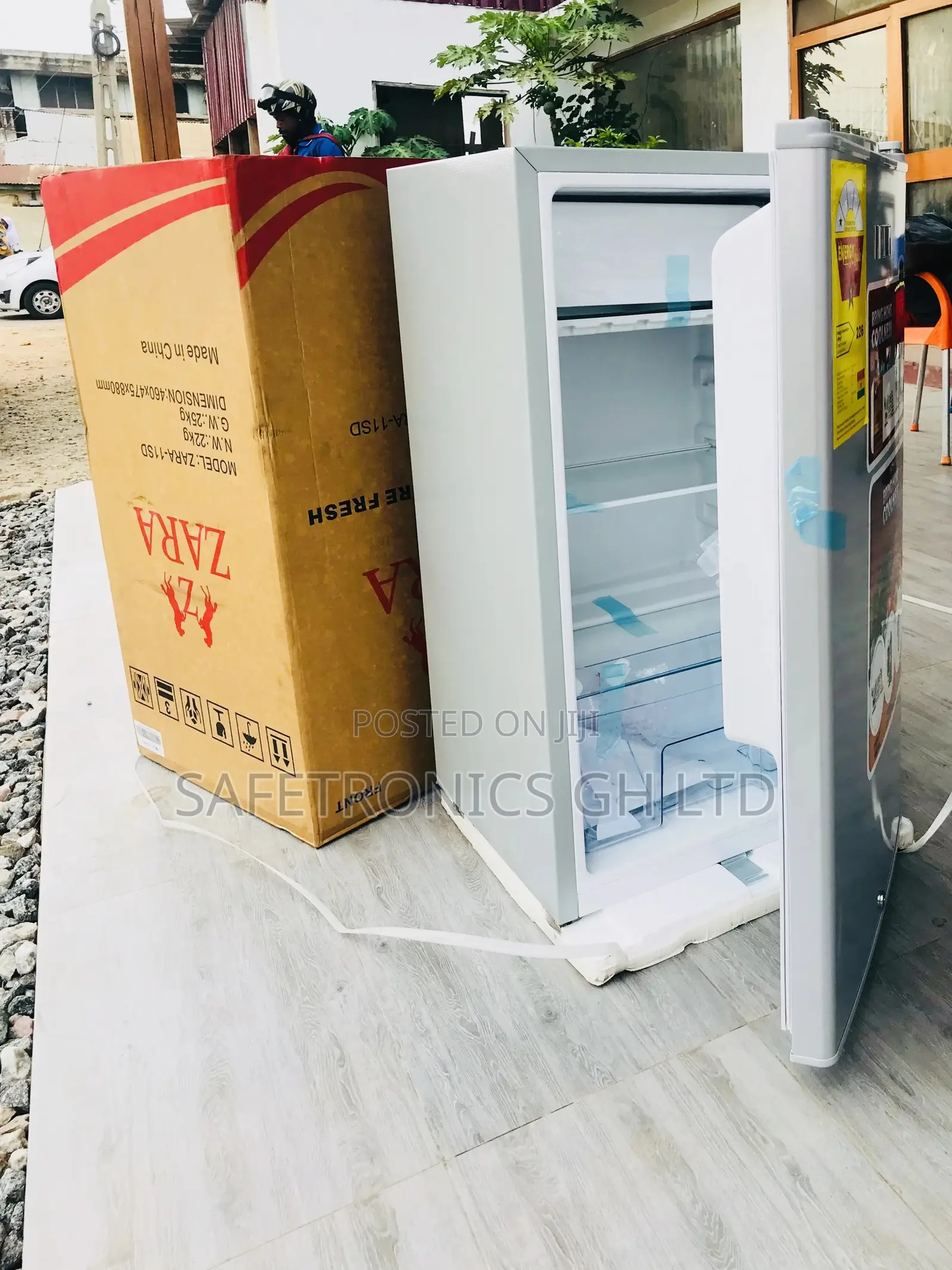 Refrigerator Zara-11s Table Top 82 Liters 