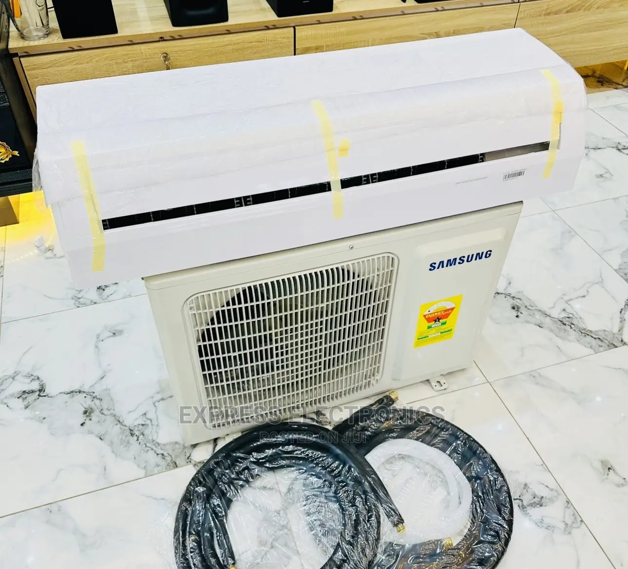 Samsung Split R410 1.5hp Auto Defrosting