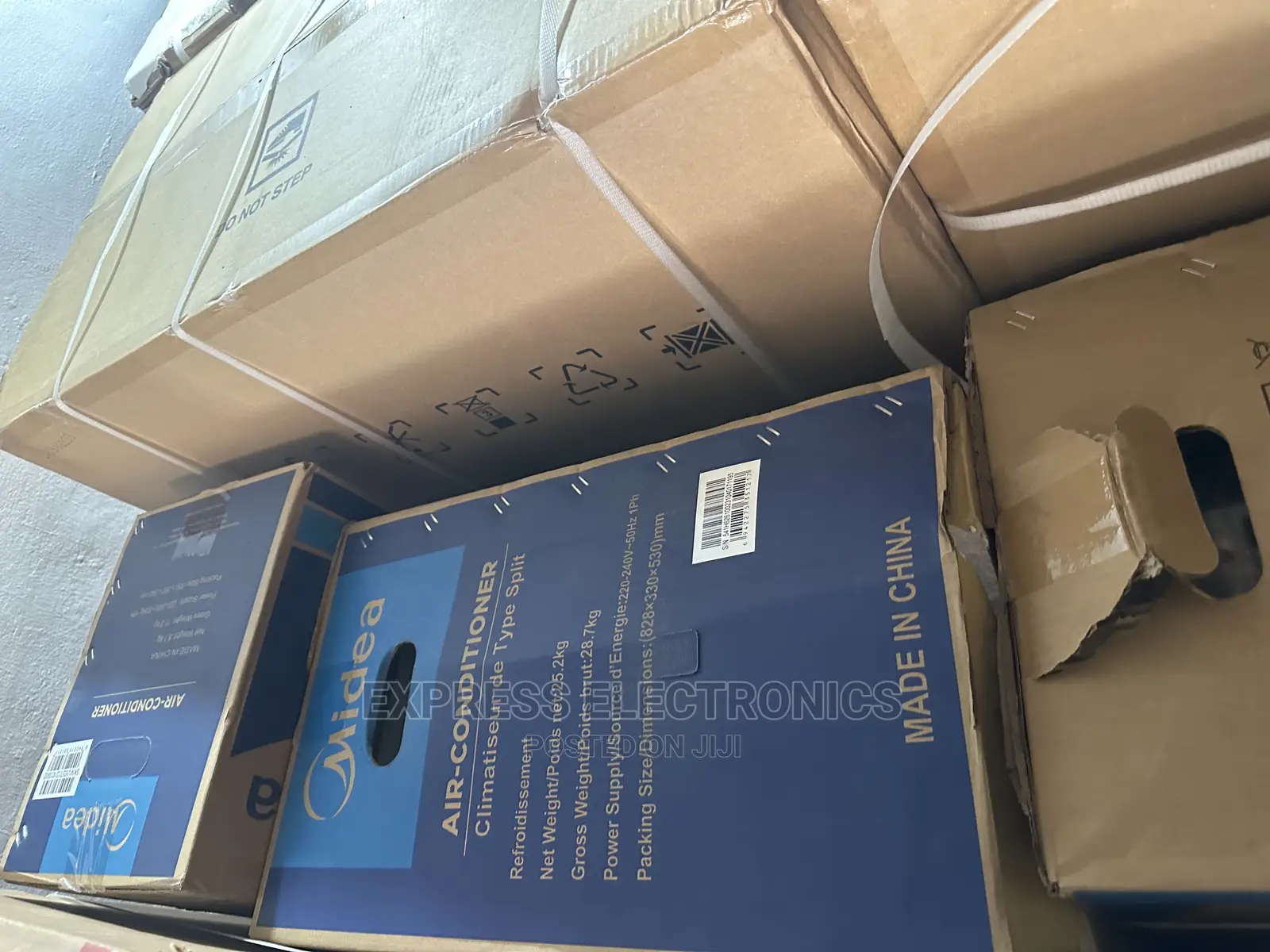 Anti Corrosion Body Split R410 Gas Midea 1.5hp White