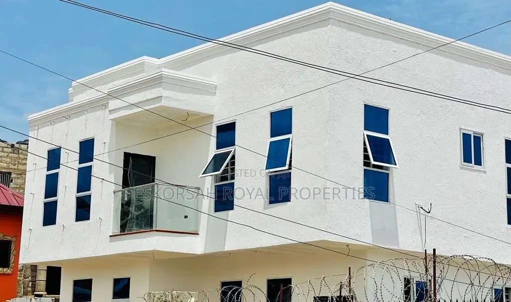 3bdrm House in Ashaley Botwe, Little Roses Area for sale