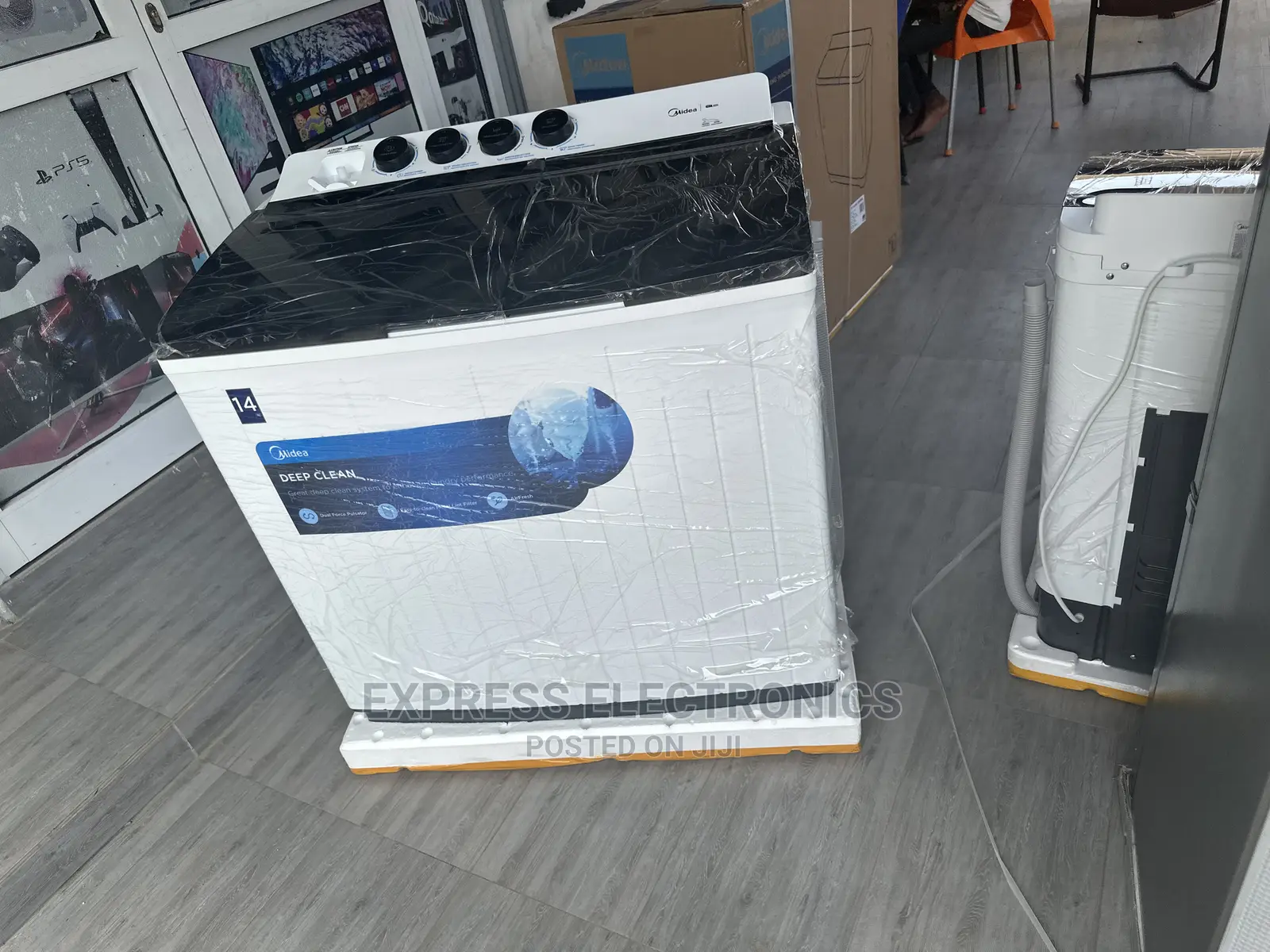Low Noise Operation Sleek Midea Twintub WM 14kg