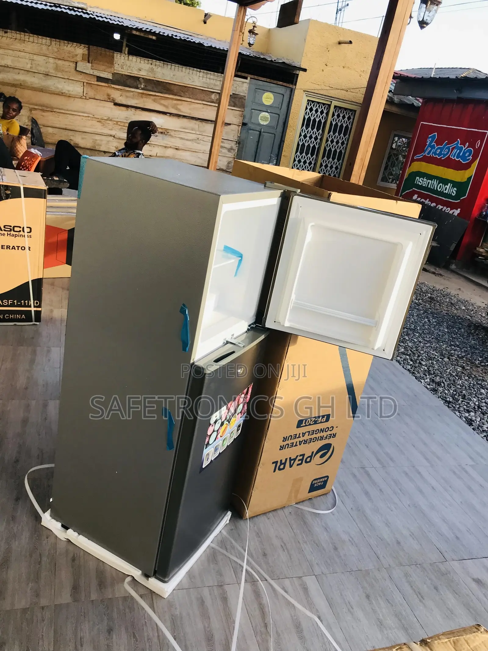Double Door Refrigerator Pearl 20T 138L Bottomfreezer 